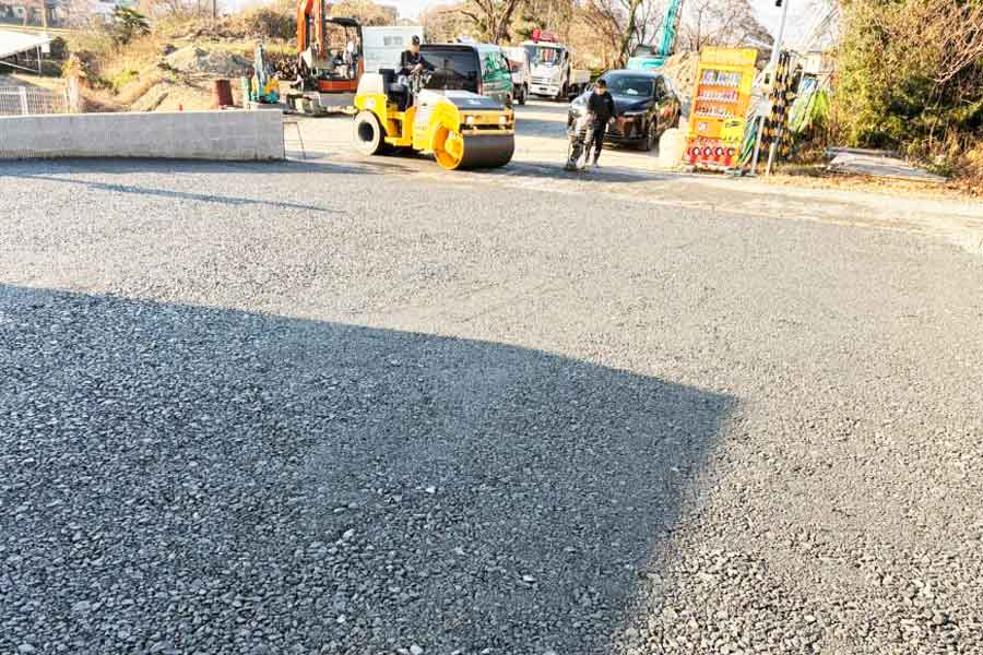 土地を整地するときに有効な砂利施工とは